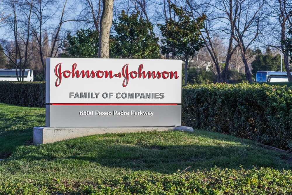 Johnson & Johnson должны заплатить 29 миллионов долларов за детскую присыпку