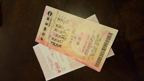 Лотерейные билеты Powerball с выигрышными номерами Лотерейные билеты Powerball с выигрышными номерами