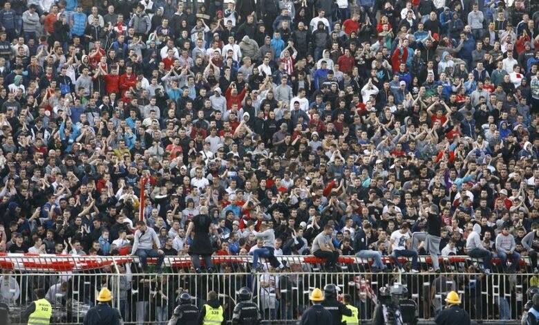 Футбольный союз Черногории обвиняет российских фанатов в провокации 1 futbolnyj soyuz chernogorii obvinyaet rossijskih fanatov v provokaczii 5d9511fc65e7a