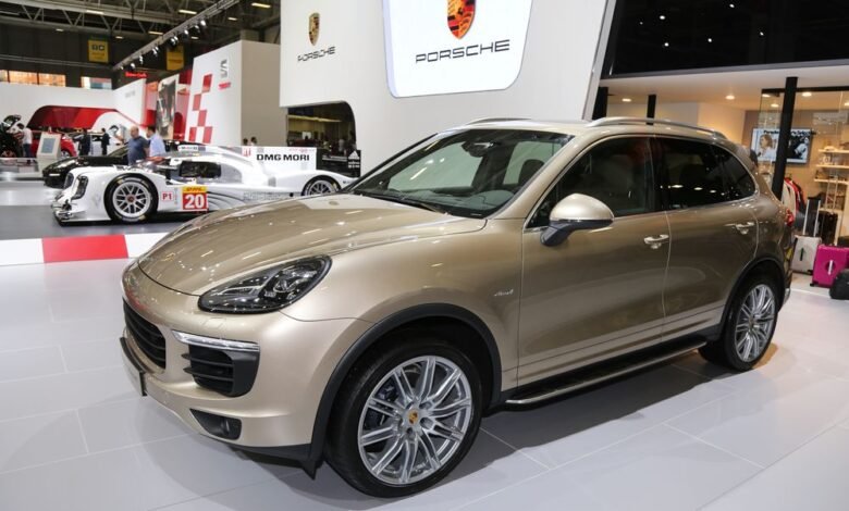 Porsche Cayenne будет поставляться с активным антикрылом 1 porsche cayenne budet postavlyatsya s aktivnym antikrylom 5d94baf973133