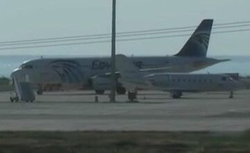 professor universiteta iz ssha zahvatil samolet aviaperevozchika egyptair 5d94ba6be7422