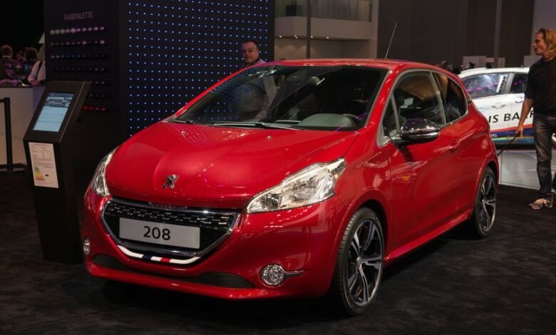 СМИ рассекретили дизайн рестайлингового Peugeot 208 1 smi rassekretili dizajn restajlingovogo peugeot 208 5d94bde5572aa