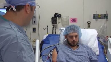 uspeshnaya peresadka ruk amerikanskomu voennomu 5d94cdf63cd55