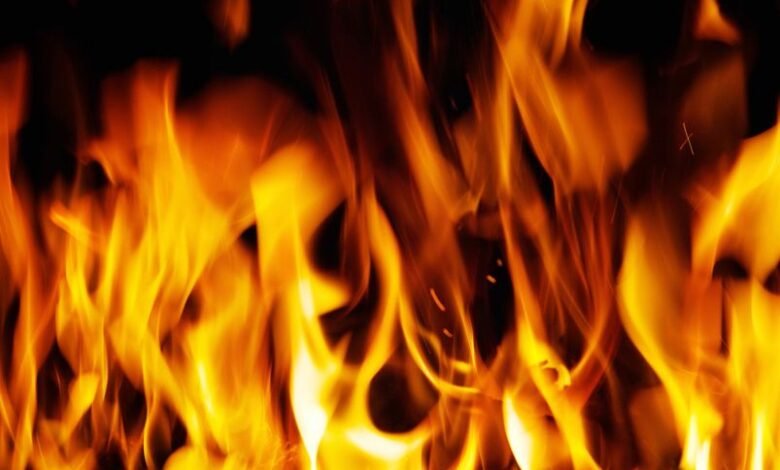 В КНР пожарным не удается ликвидировать очаг пламени на химзаводе 1 v knr pozharnym ne udaetsya likvidirovat ochag plameni na himzavode 5d94bde56b450