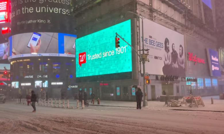 Более 625 человек посетили 2 нелегальные вечеринки в Нью-Йорке 1 screenshot 7