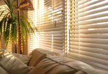 Как лучше заказать жалюзи: с монтажом или установить самому