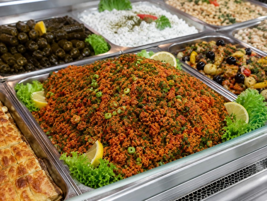 Ready-to-eat kisir at a Turkish market prepared-food counter